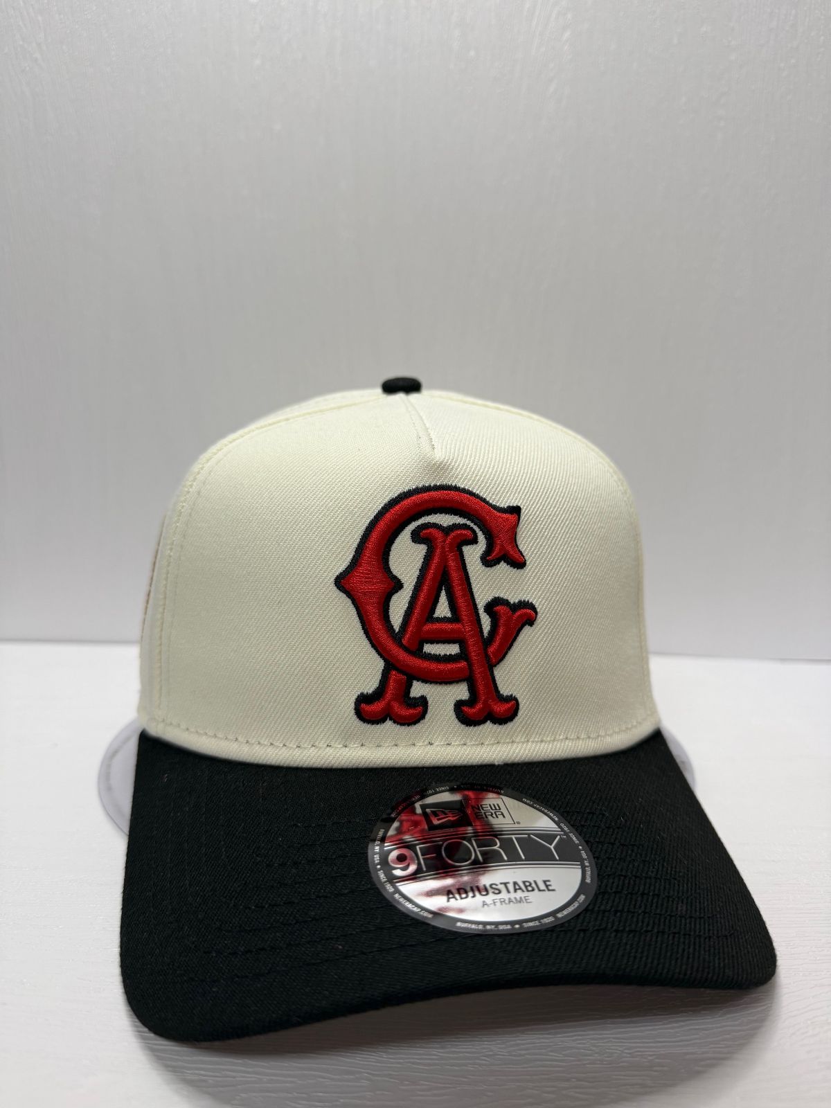Newera カリフォルニアエンゼルス 25thアニバーサリー 9forty A-FRAME スナップバックキャップ ツートン