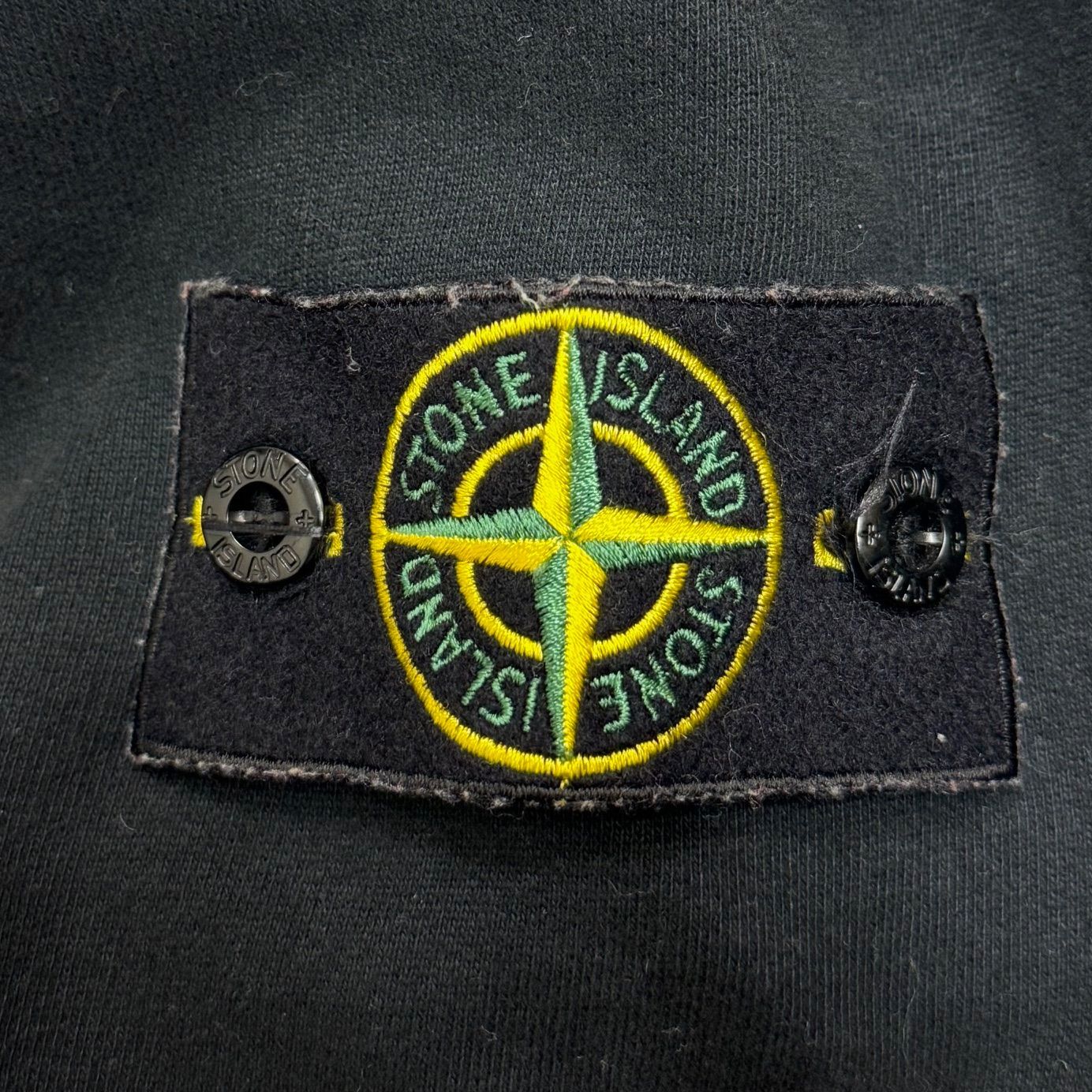 国内正規 参考上代69300円 STONE ISLAND ZIP HOOD ジップ 国内正規 参考上代69300円 STONE ISLAND ZIP HOOD ジップ
