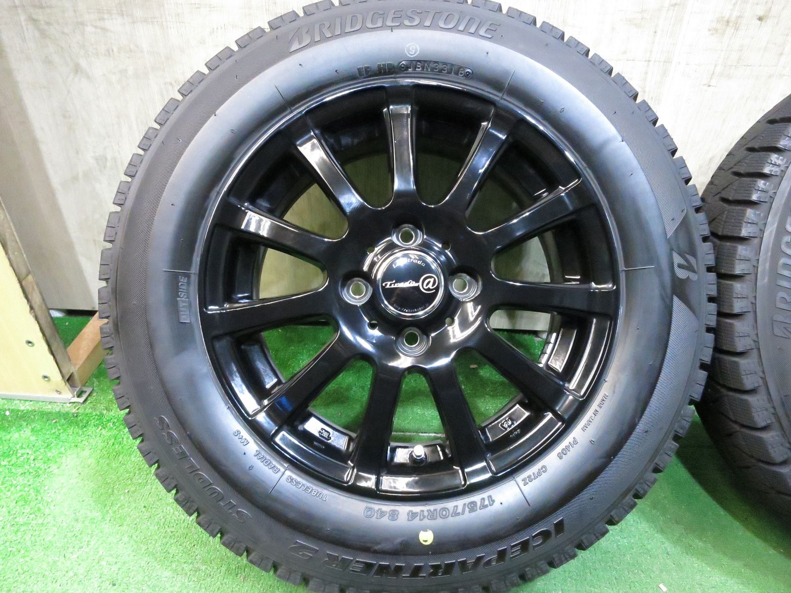 [送料無料]バリ溝！18年！綺麗！9.5分★スタッドレス 175/70R14 ブリヂストン アイスパートナー2 La-Strada Tirado＠  阿部商会 14インチ PCD100/4H★2122705Hス