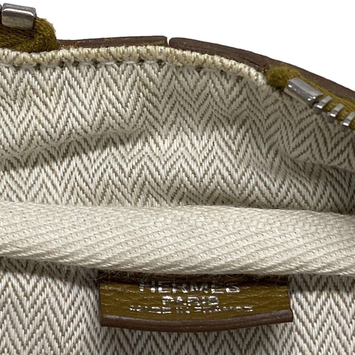 カーキ シルバー金具