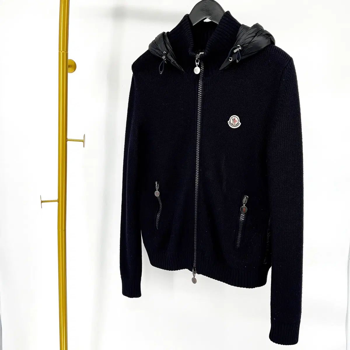 美品　モンクレール　MONCLER　パーカー　ニット　ダウン　切り替え　Mサイズ MONCLER モンクレール ナイロン 切替 ジッパーポケット付き