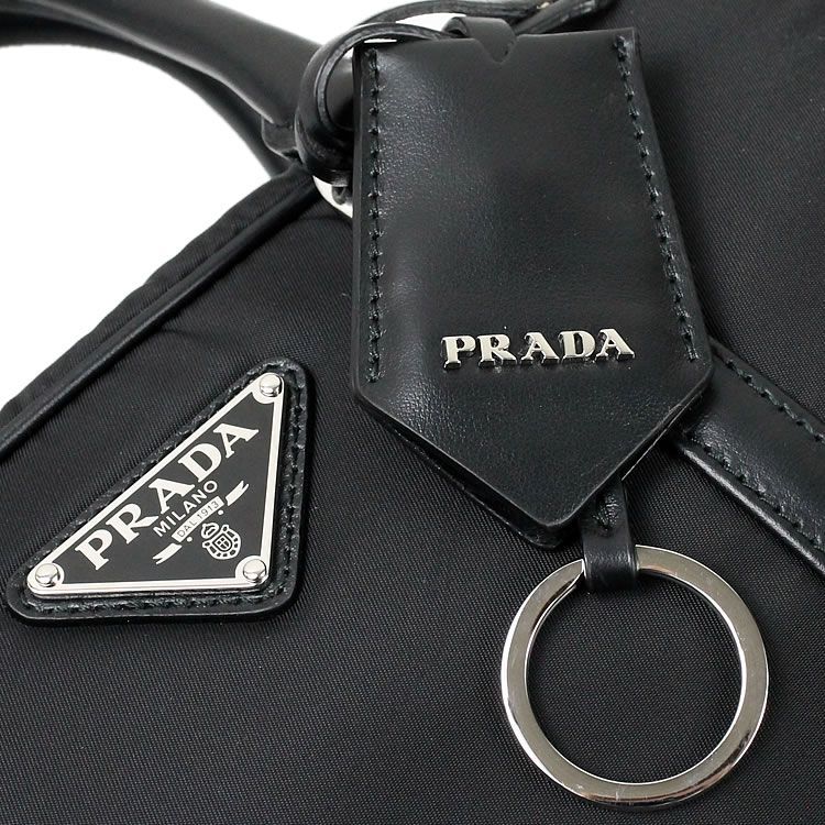 大人気☆PRADA☆プラダ☆ショルダーバッグ☆フラップ☆ロゴ☆ナイロン☆ブラック プラダ PRADA バッグ ハンドバッグ ショルダーバッグ レディース