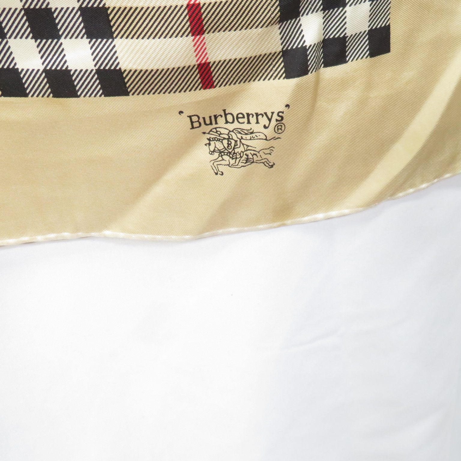 Burberrys シルクスカーフ チェック柄 Burberrys チェック柄 シルク スカーフ Burberrys チェック柄 シルク