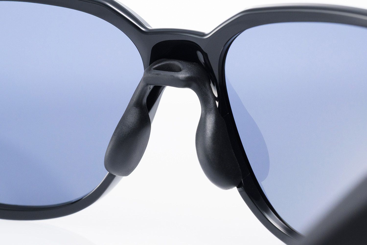 OAKLEY