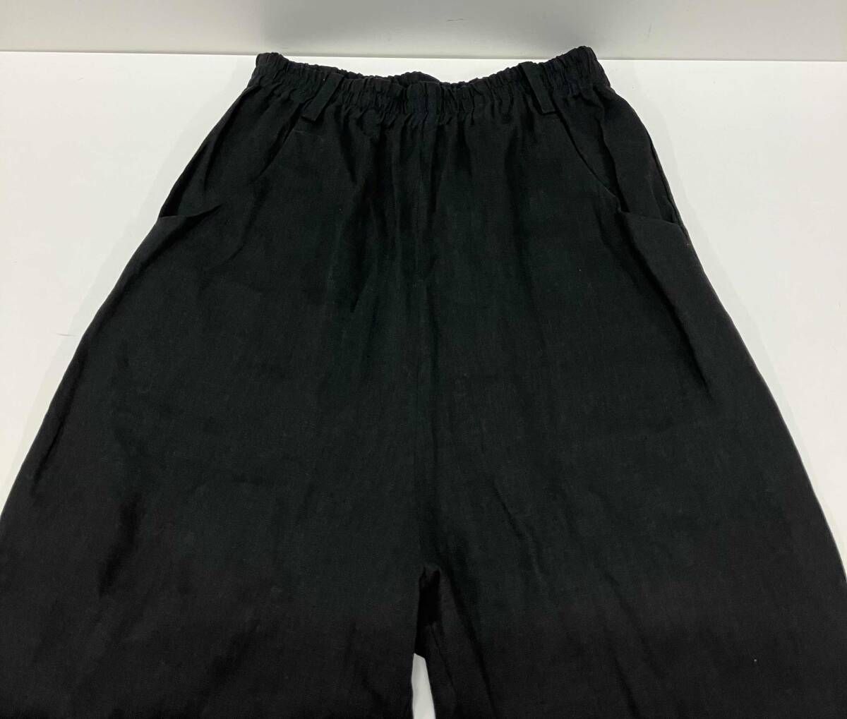 atelier naruse（アトリエナルセ)リネンジョッパーズパンツ ブラック atelier naruse アトリエナルセ リネン ジョッパーズ パンツ f05092