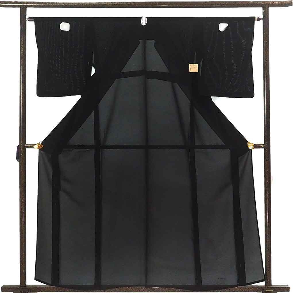 喪服 黒紋付 身丈161cm 裄丈65cm 前幅24.5cm 後幅30cm 袖丈49cm 袖幅33cm レディース 無地 裄Mサイズ 夏用 正絹 シルク ブラック リメイク リユース リサイクル 呉服のきくや