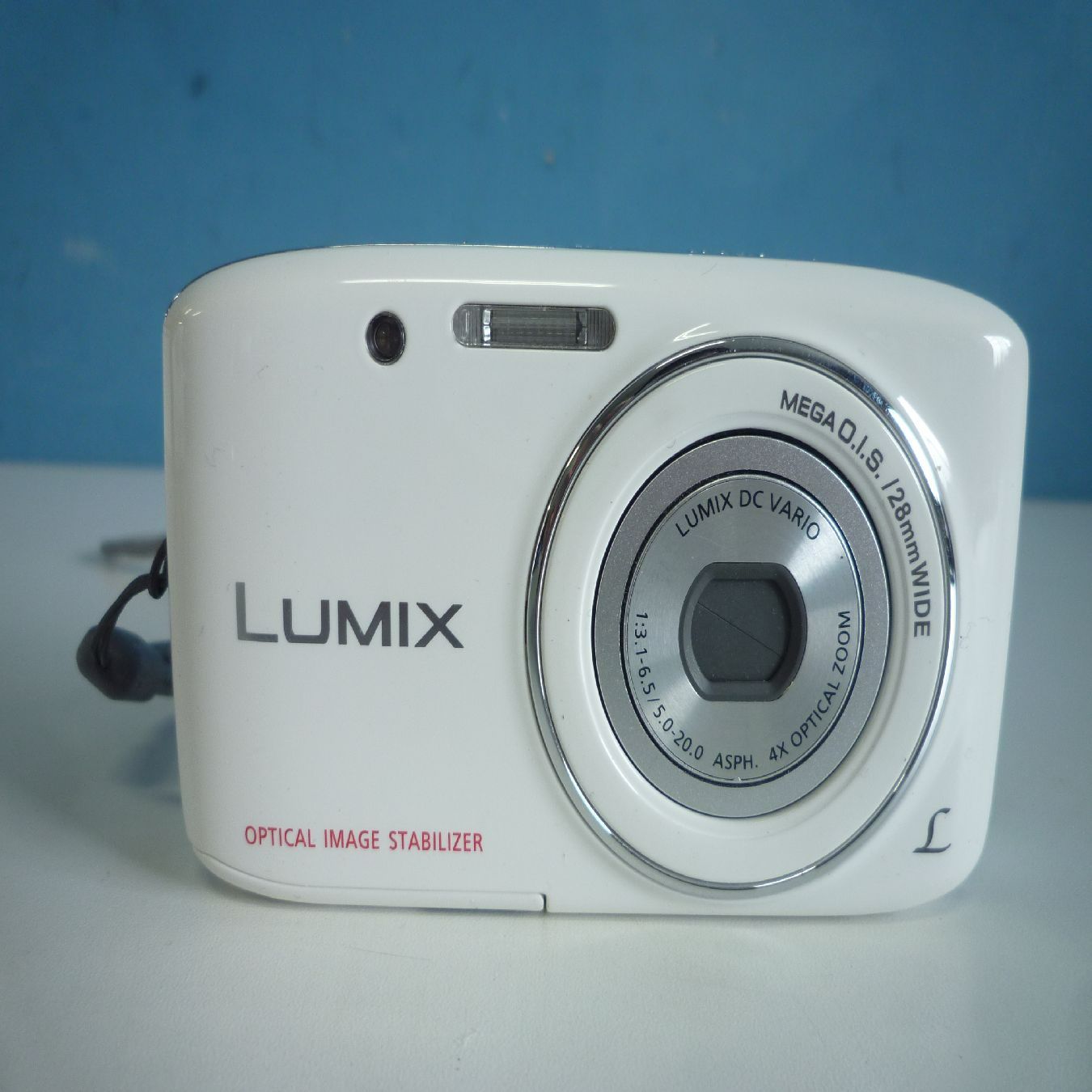 美品 パナソニック LUMIX DMC-S2 ホワイト - デジタルカメラ