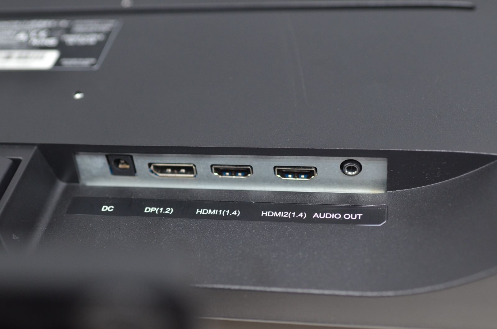 23.6型液晶ディスプレイ フルHD