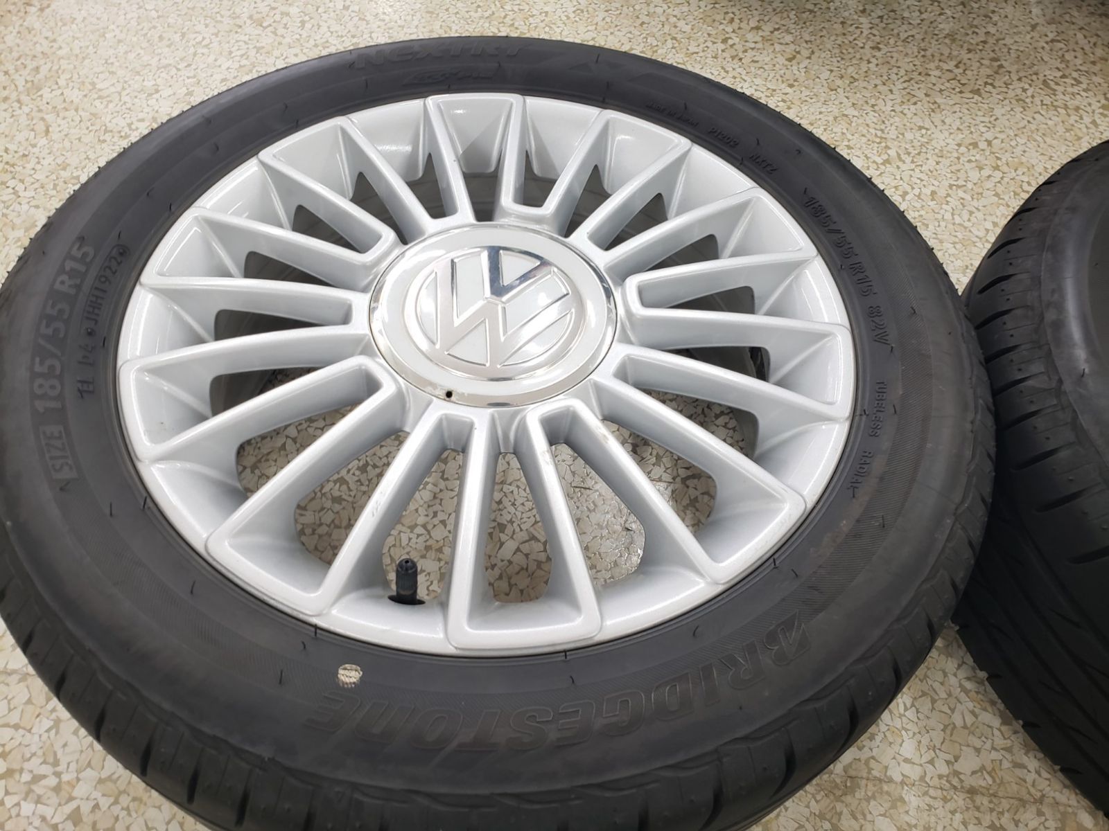 超バリ溝 美品 FIAT500 純正 185/55/R15 タイヤホイールセット