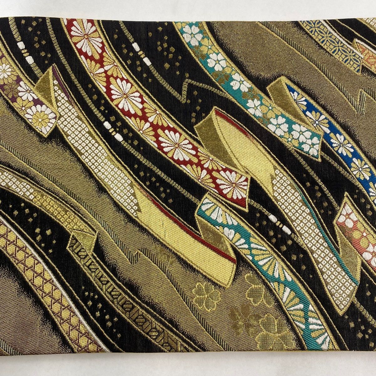 袋帯 秀品 蔓帯 草花 金糸 箔 黒 六通 正絹 【中古】 袋帯 美品