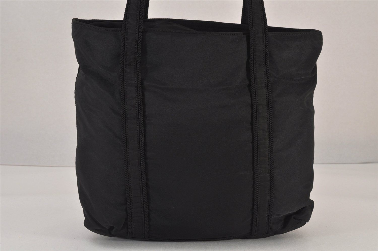 PRADA プラダ ブラック ヴィンテージ ナイロン トートバッグ　黒 傷あり PRADA(プラダ) / トートバッグ/ナイロン/BLK/ほつれ・汚れ有