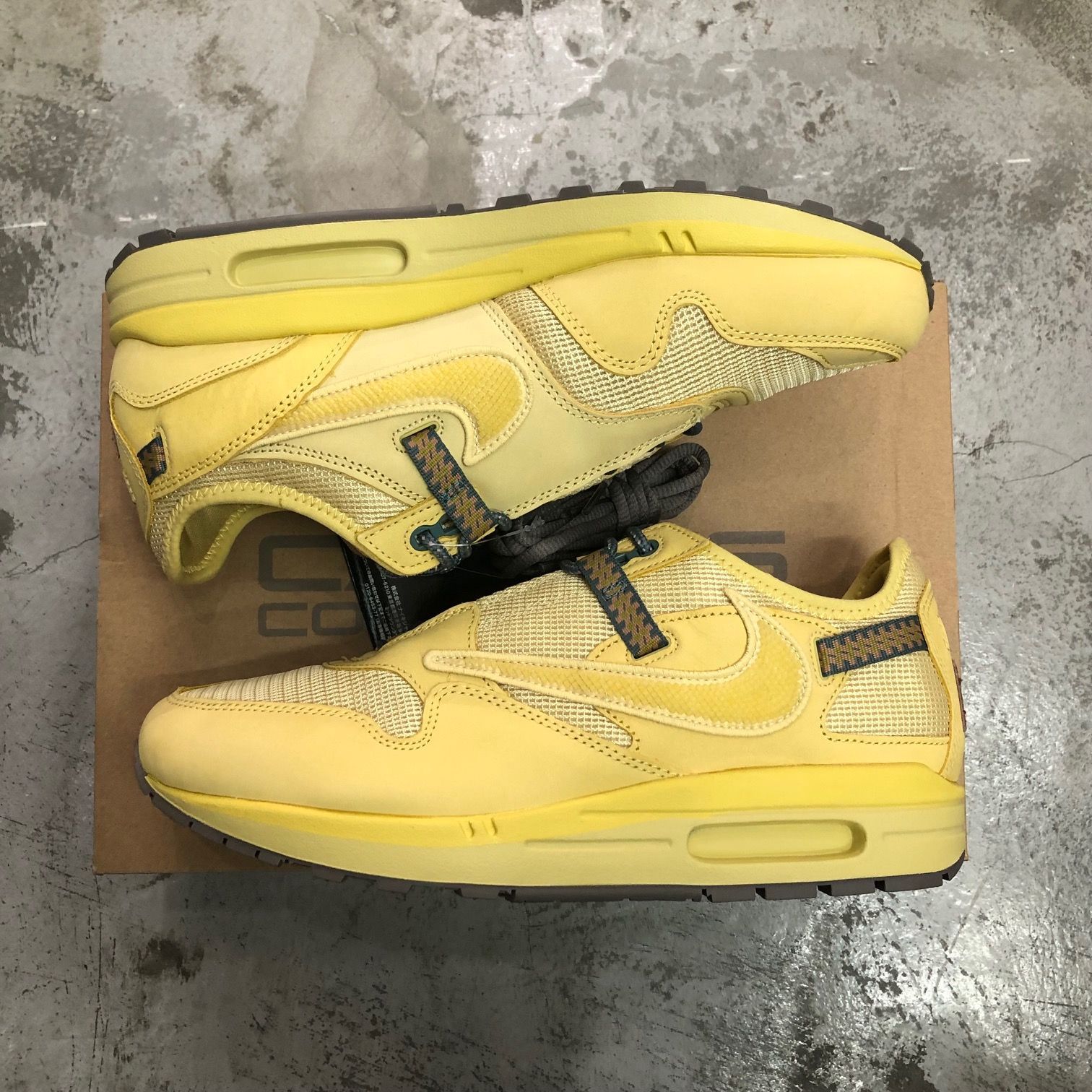 国内正規 新品 Travis Scott Nike Air Max 1 CACT.US Gold コラボ エアマックス1 スニーカー カクタス  ゴールド ナイキ トラビススコット 28cm 73897A1 - メルカリ