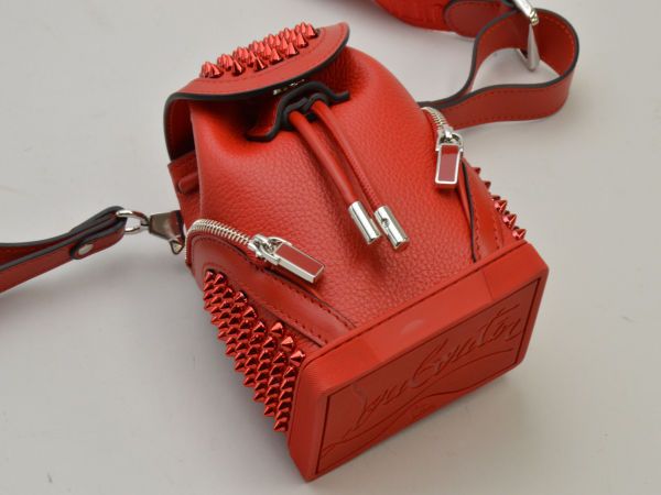 クリスチャンルブタン Christian Louboutin リュック型 ショルダー 