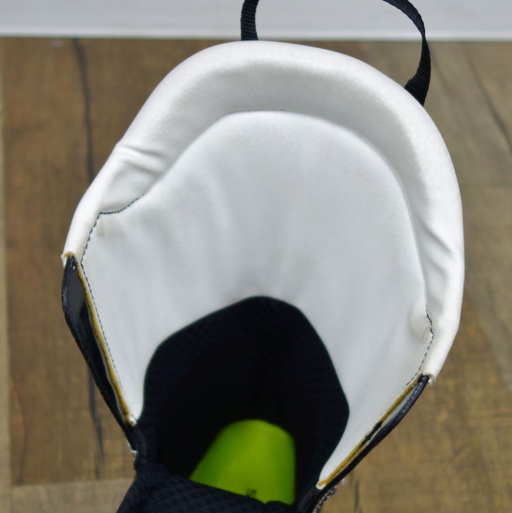 アヴィリーバ AVIRIVA