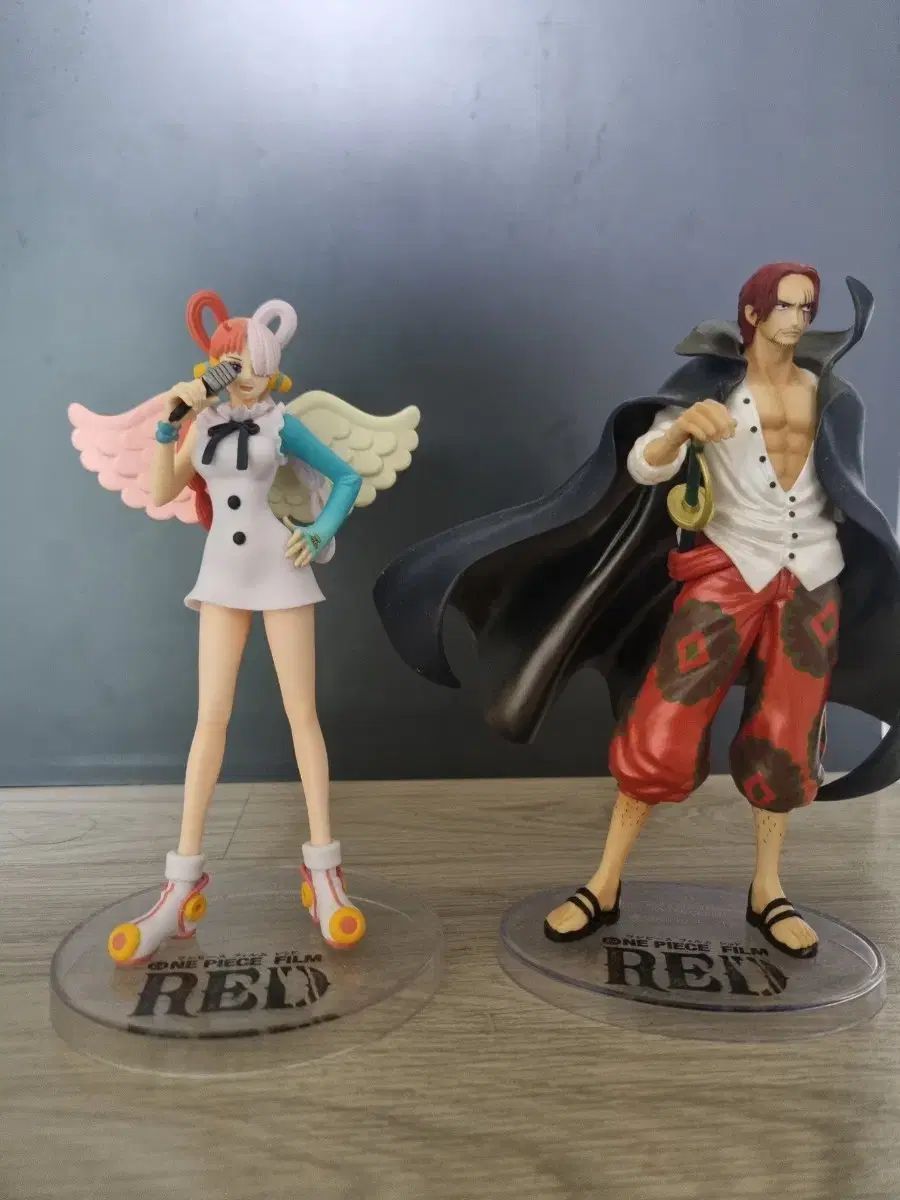 一番くじ ワンピース　ラストワン賞 シャンクス&ウタ　フィギュア 12_l.jpg
