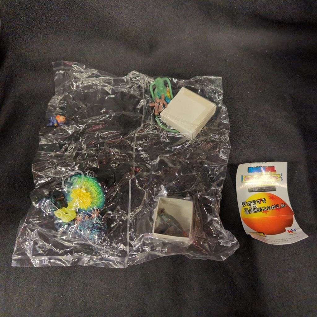 ブルマと戦闘機