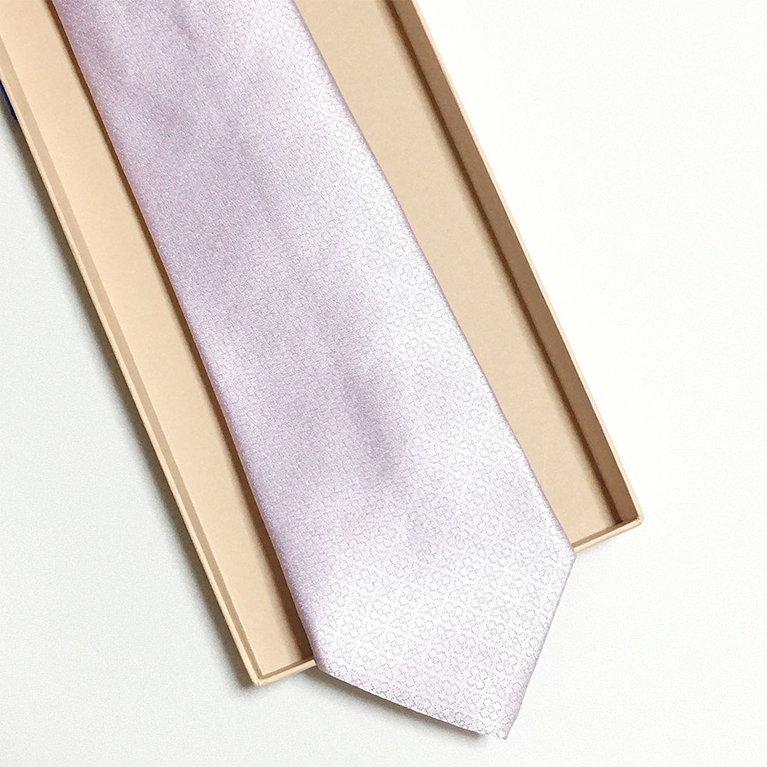 美品 ルイヴィトン Louis Vuitton ネクタイ シルク100% ペールピンク