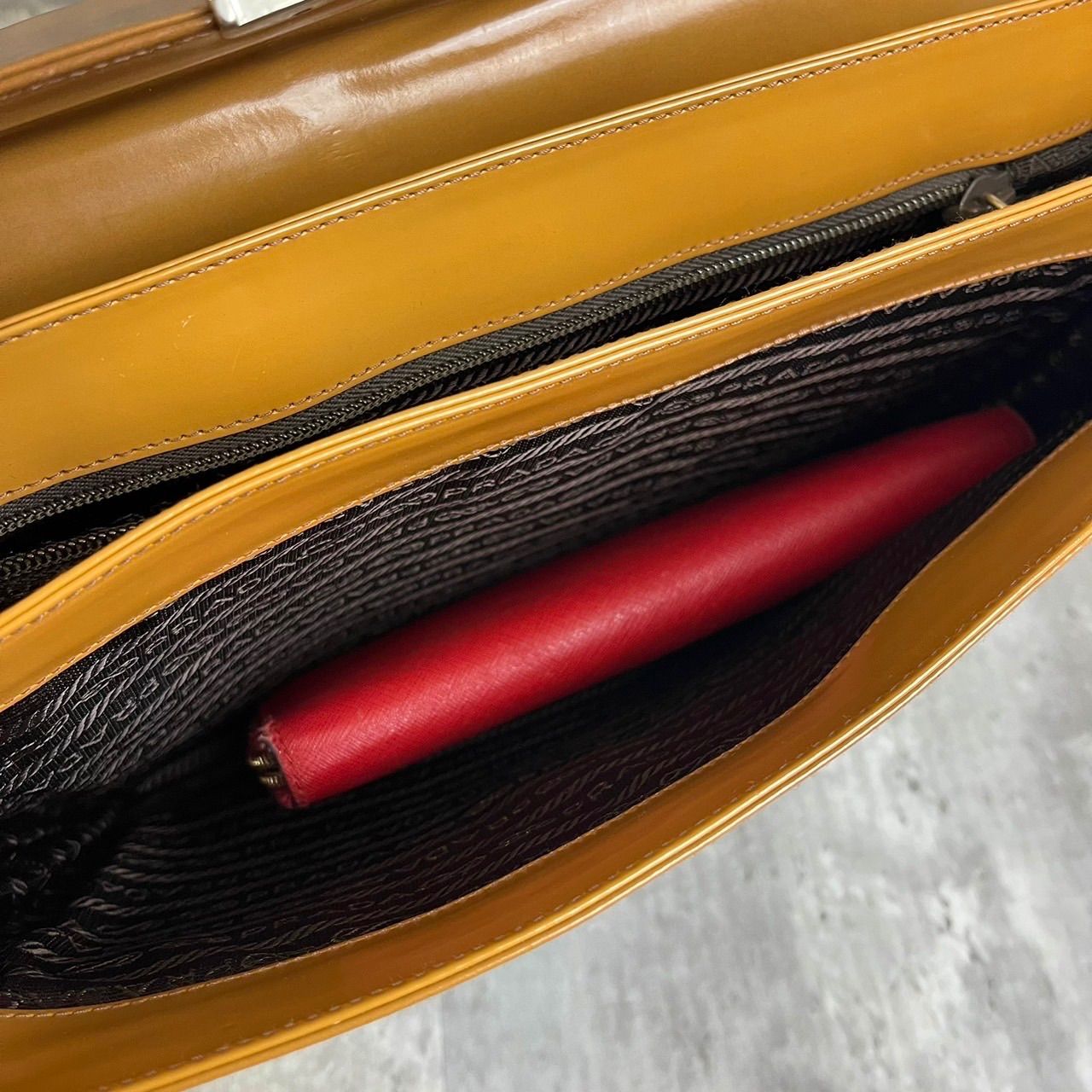 ✨良品✨ PRADA プラダ ショルダーバッグ トートバッグ フラップ 