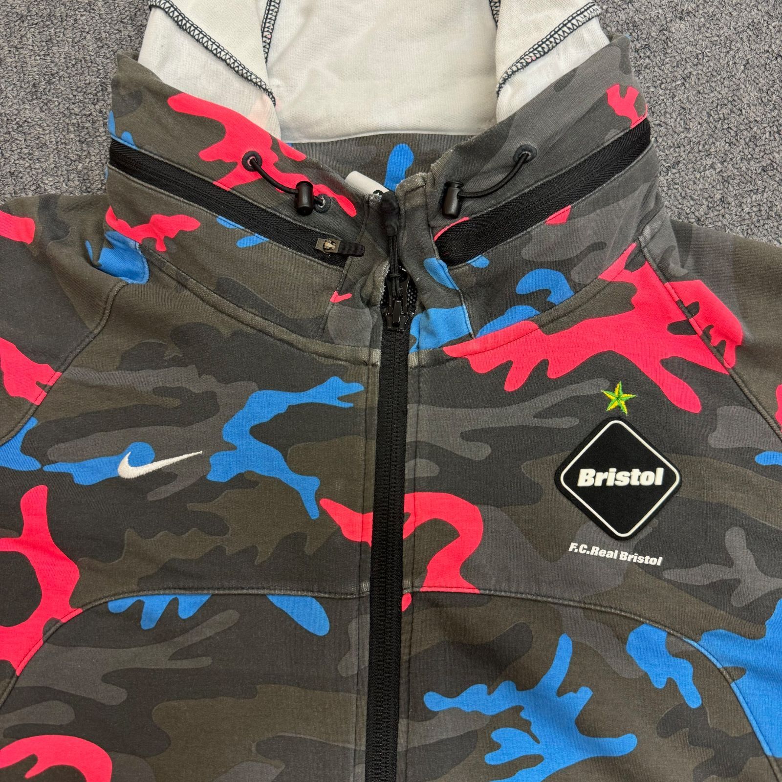 FC Real Bristol × NIKE　パーカー F.C.Real Bristol F.C.R.B. エフシーアールビー × NIKE ナイキ