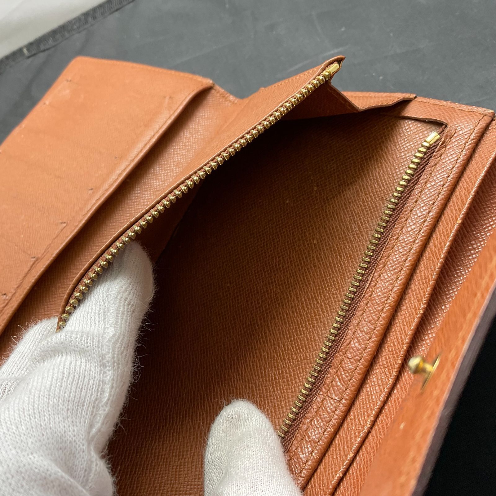 モノグラム財布 B25010459