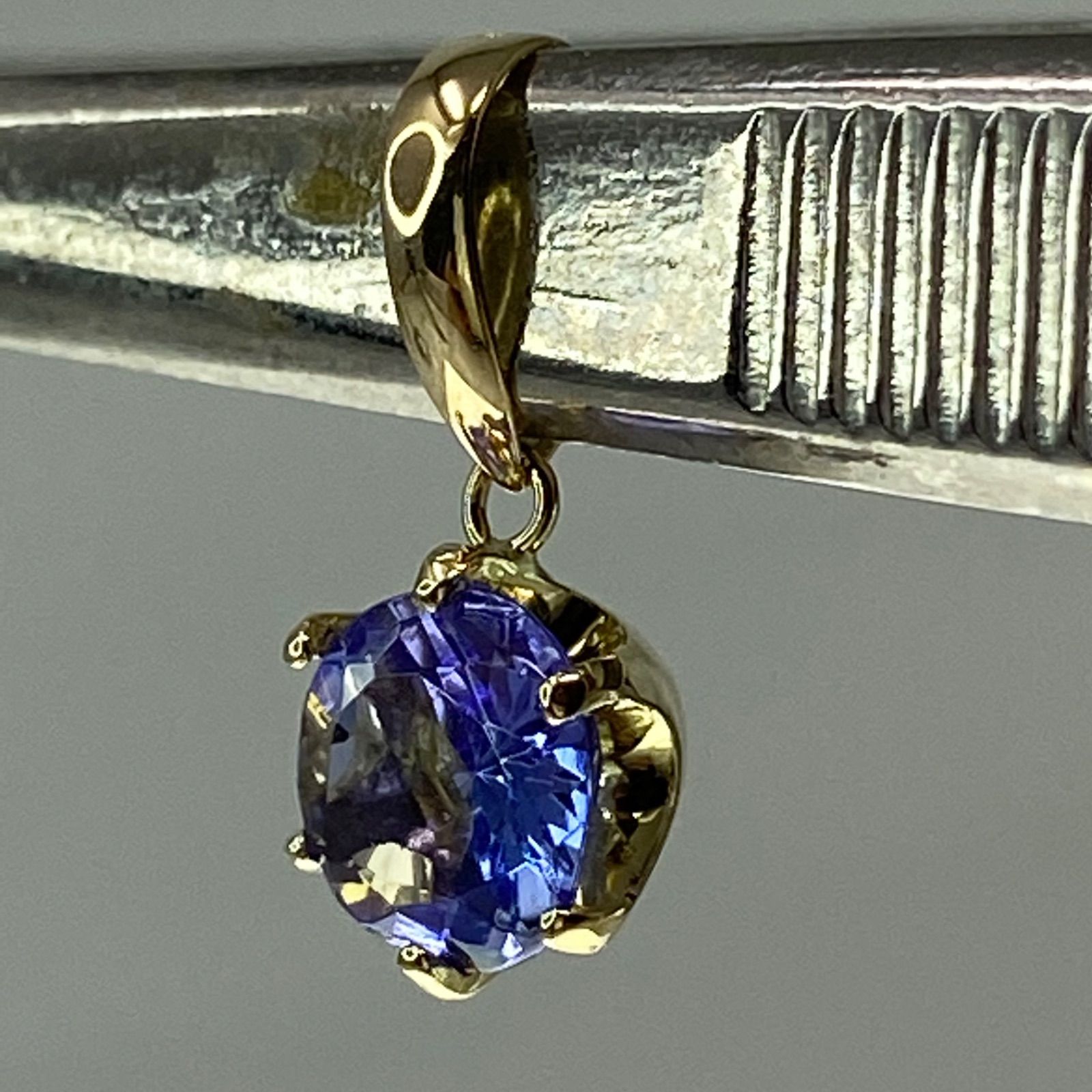 k18YG AU750 18金 天然タンザナイト0.79ct バイカラー風味