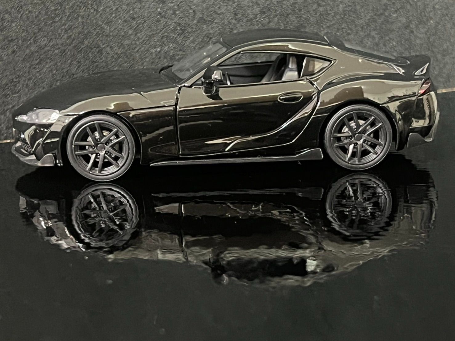 新型スープラ トヨタ TOYOTA 1/32 ミニカー 黒 ブラック - メルカリ