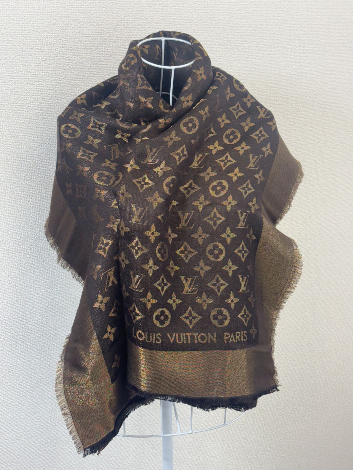 超美品　ルイヴィトン モノグラム 大判ストール　ブラウン　ダークブラウン ルイヴィトン LOUIS VUITTON モノグラムストール ブラウン - メルカリ