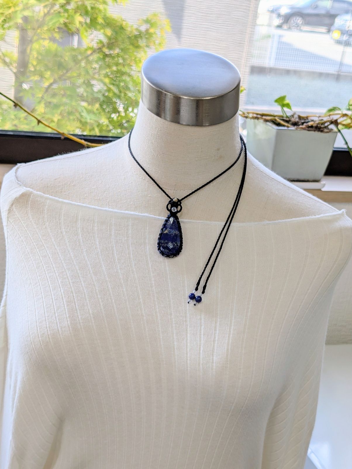 マクラメ編みネックレス