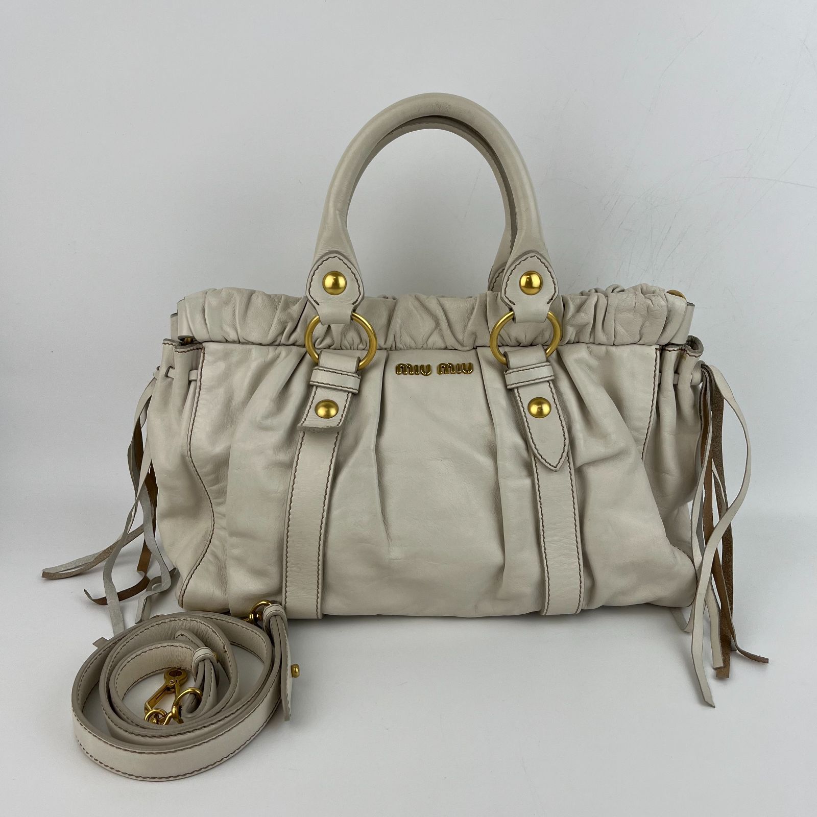 miumiu ミュウミュウ ハンドバッグ ショルダーバッグ 肩掛け 斜
