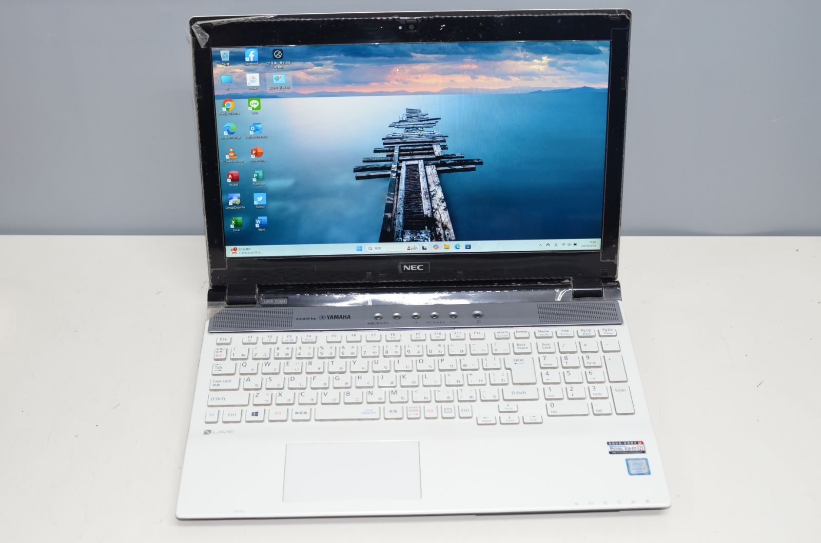ノートパソコン NEC PC-GN234ACA6 高速SSD256GB HDD750GB メモリー8GB 無線内蔵 Bluetooth WEBカメラ Win11