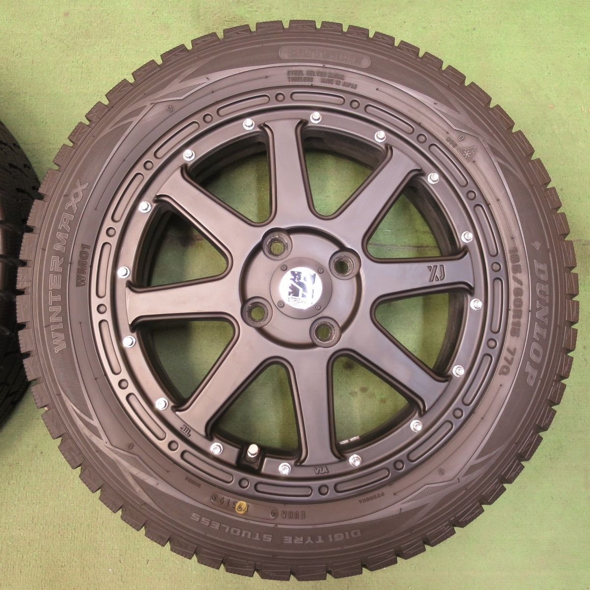 バリ溝　スタッドレスタイヤ　タラお バリ溝】BADX DOS Gavial II 15in 6J +43 PCD100 グッドイヤー アイス