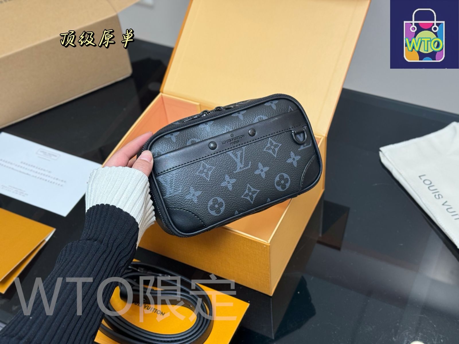 今日 Masculine LV マスキュリンルイ ヴィトン メンズ カメラバッグ