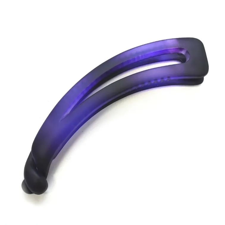 ライトグレイ/パープルのお花チャーム付マットアクリルバナナクリップ