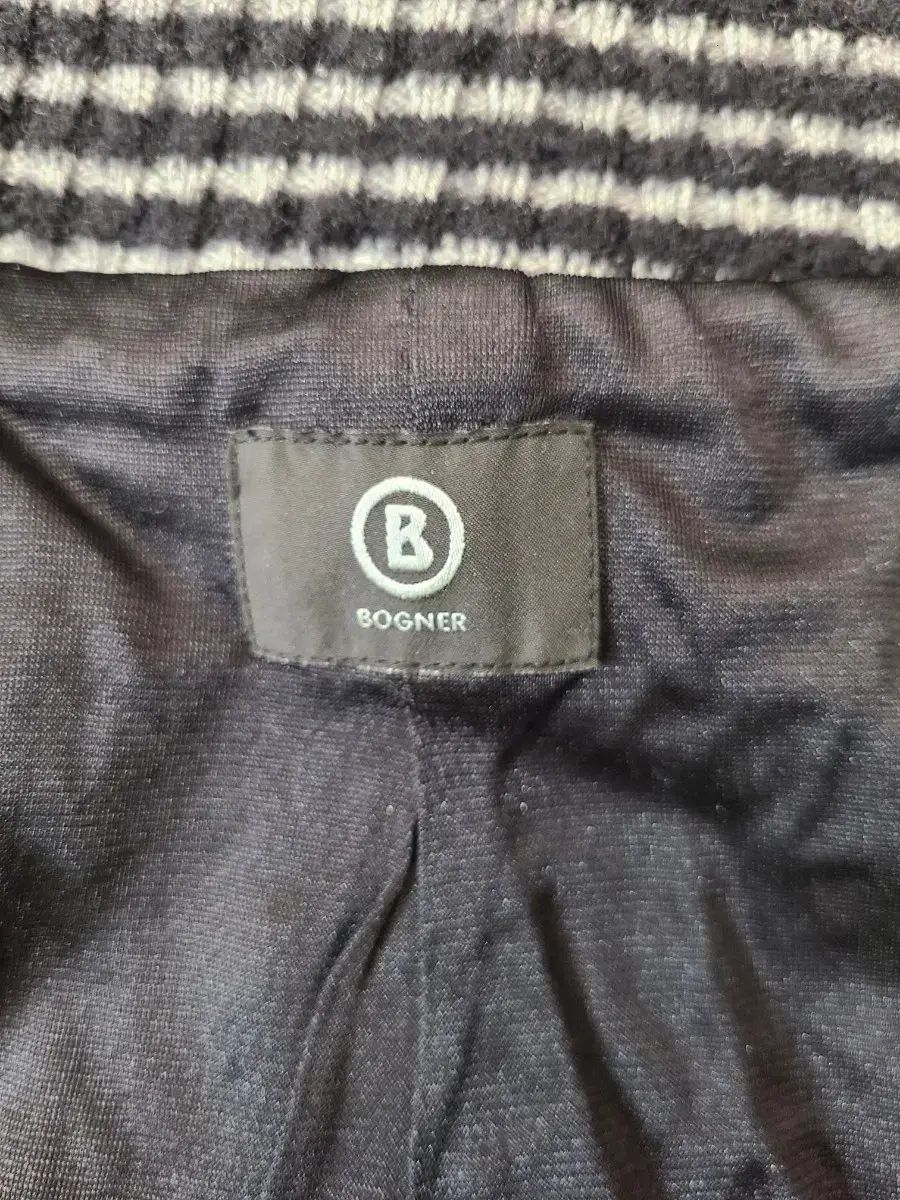 ゴルフ 防風ジップアップ