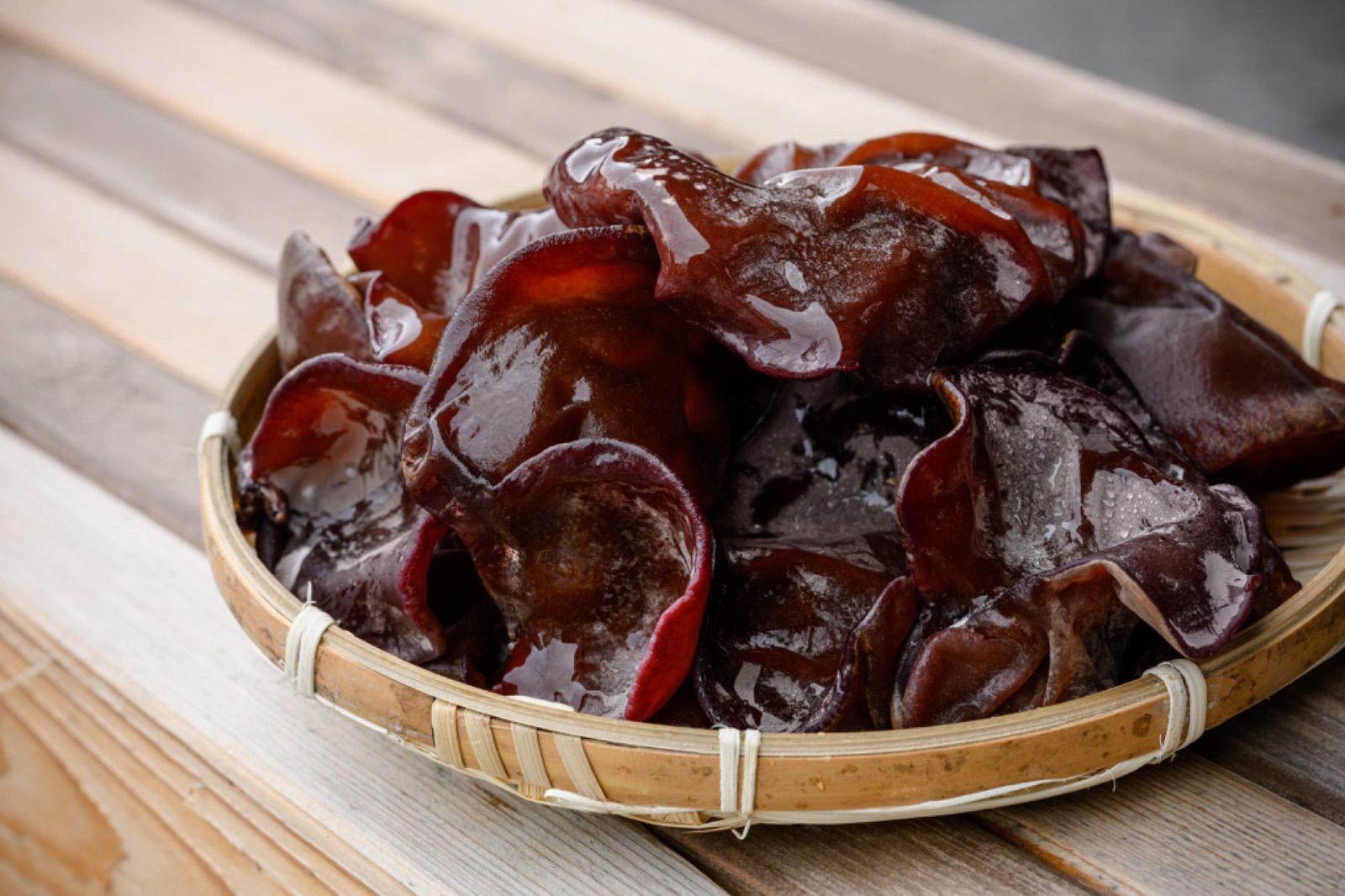 農家直送】生きくらげ800g 純国産無農薬 - メルカリ