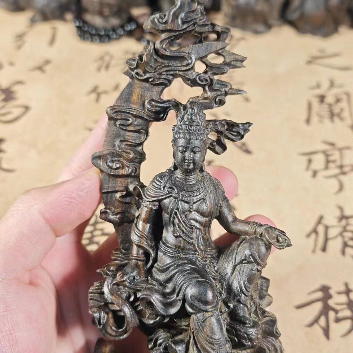 大型 観音菩薩 木彫　仏像 彫刻　開運　風水　置物　縁起物　インテリア　如意持ち 2025年】高評価レビューアイテム特集 開運 彫刻 仏像 木彫 観音