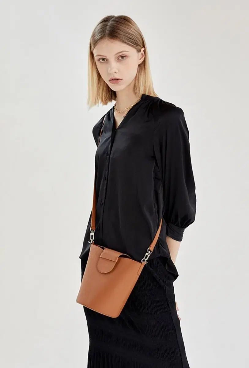 戻ってきました バケット クロスショルダー