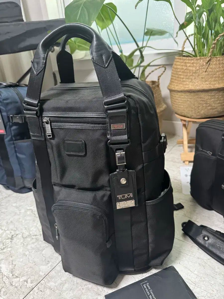 Tumi トゥミ アルファブラボー 人気 防弾素材 リュック リュックサック