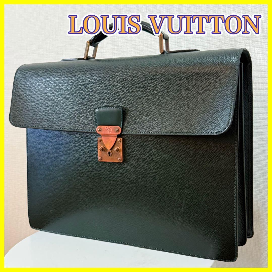 LOUIS VUITTONルイヴィトン ビジネスバッグ タイガ モスコバ