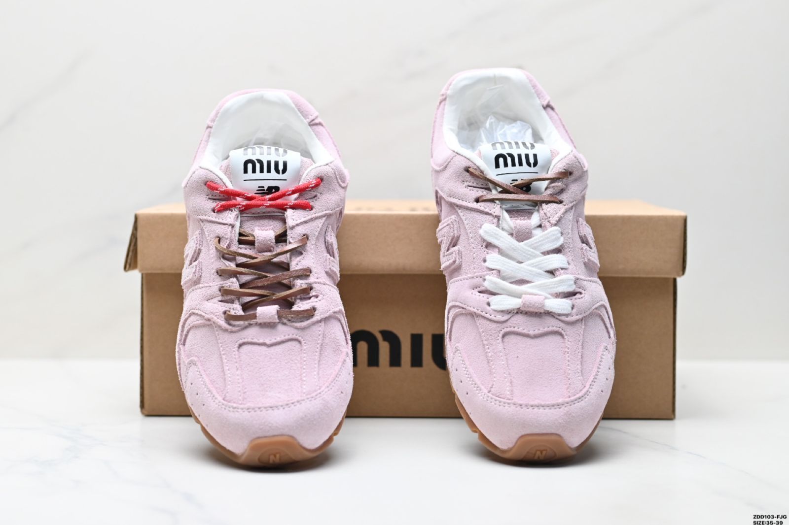 ミュウミュウ x ニューバランス 530 SL シリーズ ロートップ