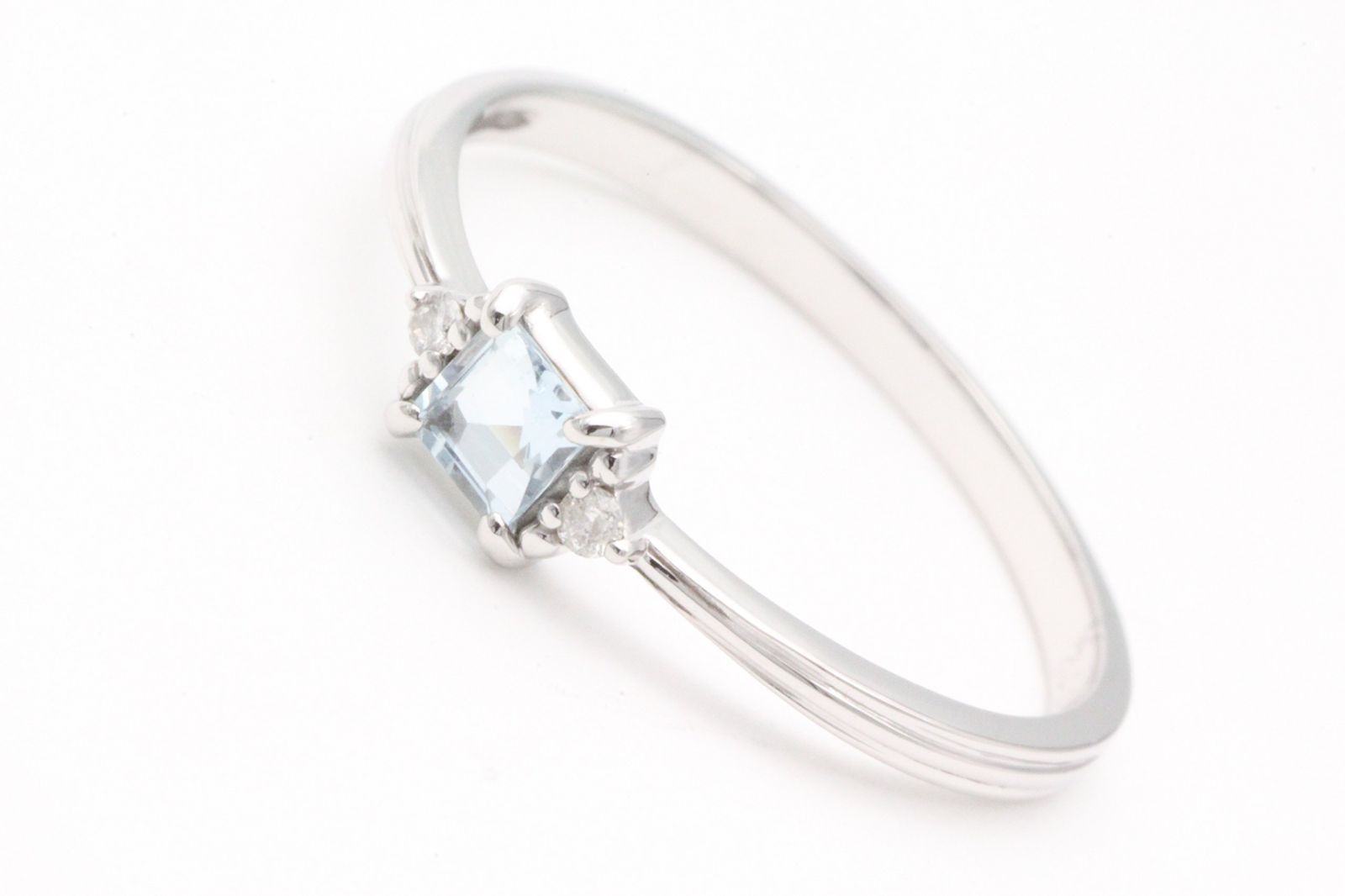 アクアマリン*ダイヤモンド0.02ct