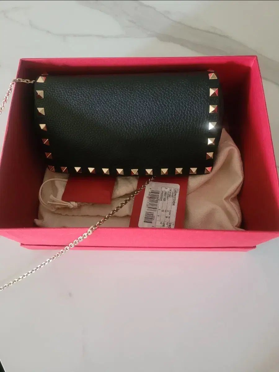 付属品完備 Valentino ヴァレンティノ チェーン ミニバッグ