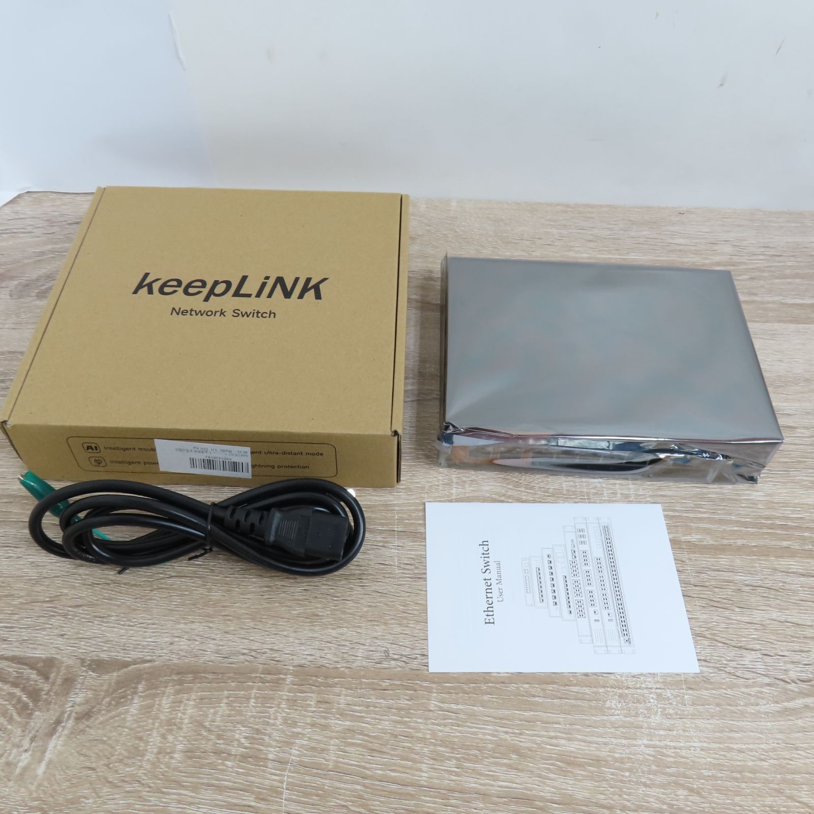 KeepLiNK 10ポート PoE スイッチングハブ 100Mbps KP-9000-10TP