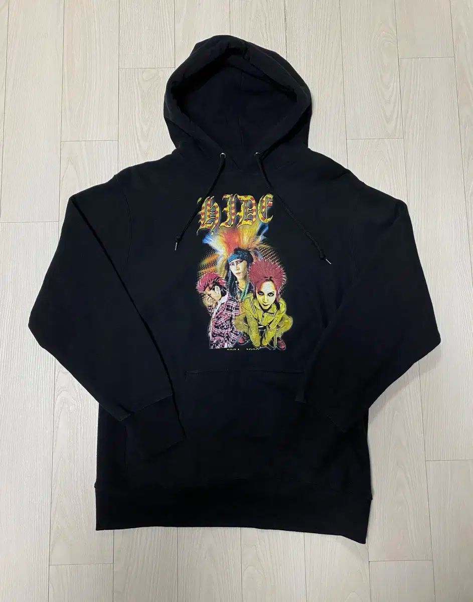 ミストレアス Hotfix Logo Sweatshirt MISTREASS Hotfix Logo