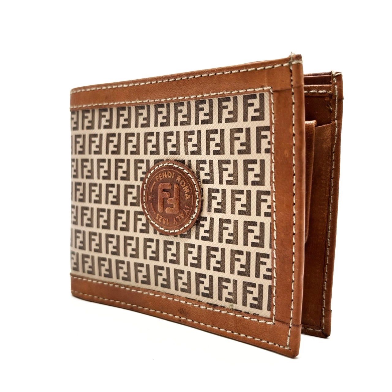 FENDI ズッカ柄 三つ折り財布 ブラウン FENDI 三つ折り財布 ズッカ柄 フェンディ ブラウン FENDI 三つ折り財布