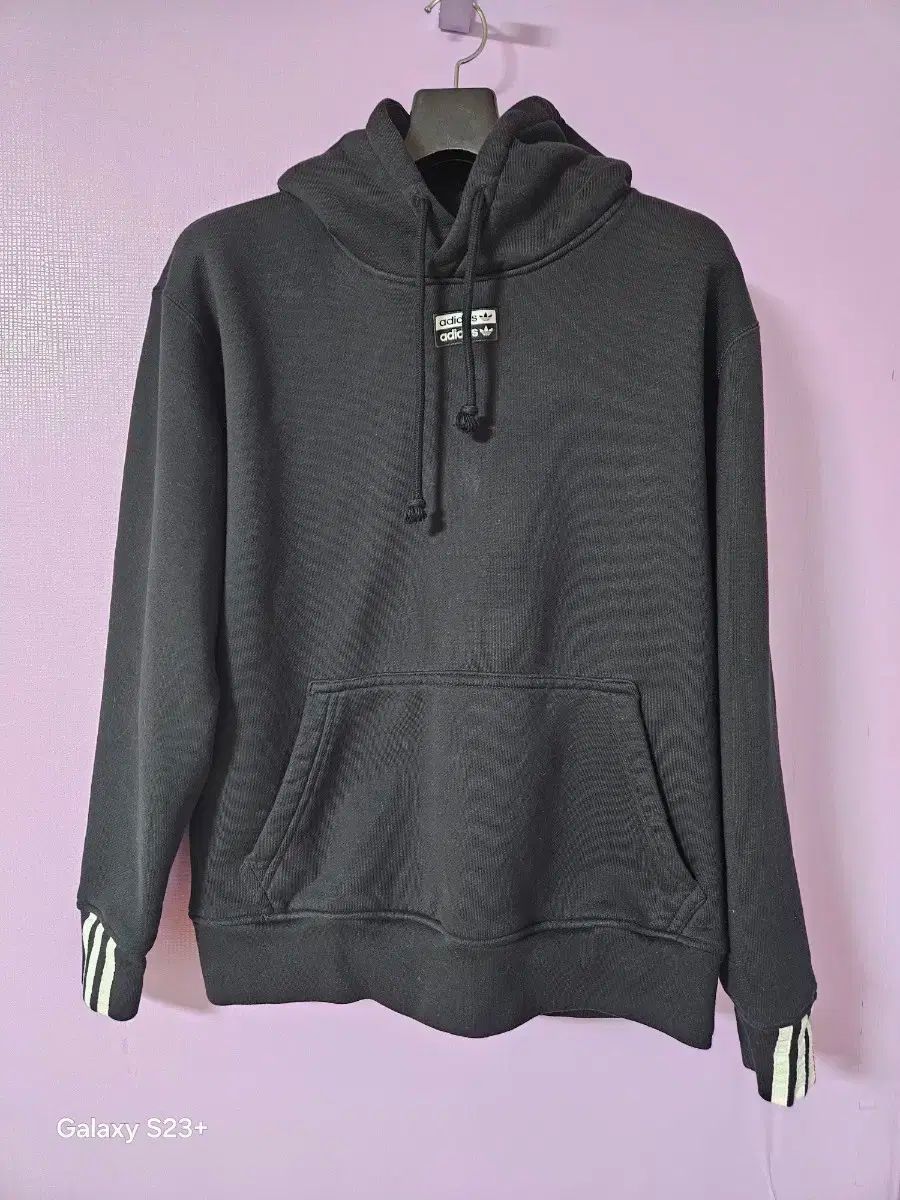 【雷市場（ポンジャン）商品韓国直送】 adidas(アディダス) フード付きTシャツ 100 サイズ