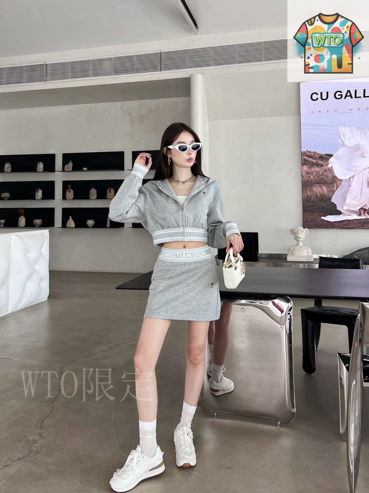 【24SS♪カジュアルリラックス☆】DIOR フレア ミニスカート 今日特価】Dior ディオール カジュアルセット(フーディ短款 +