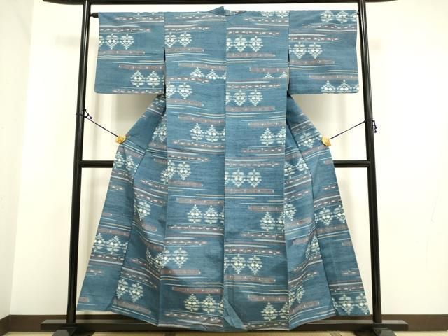 平和屋着物○上質な紬 琉球絣 黒地 正絹 逸品 AAAT0575zg