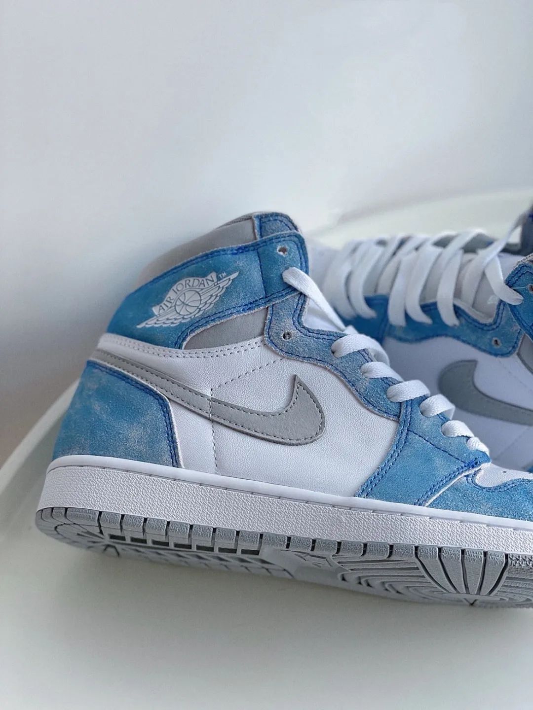 新品未使用　NIKE AIR JORDAN 1 HIGH OG “Hyper Royal”　期間限定