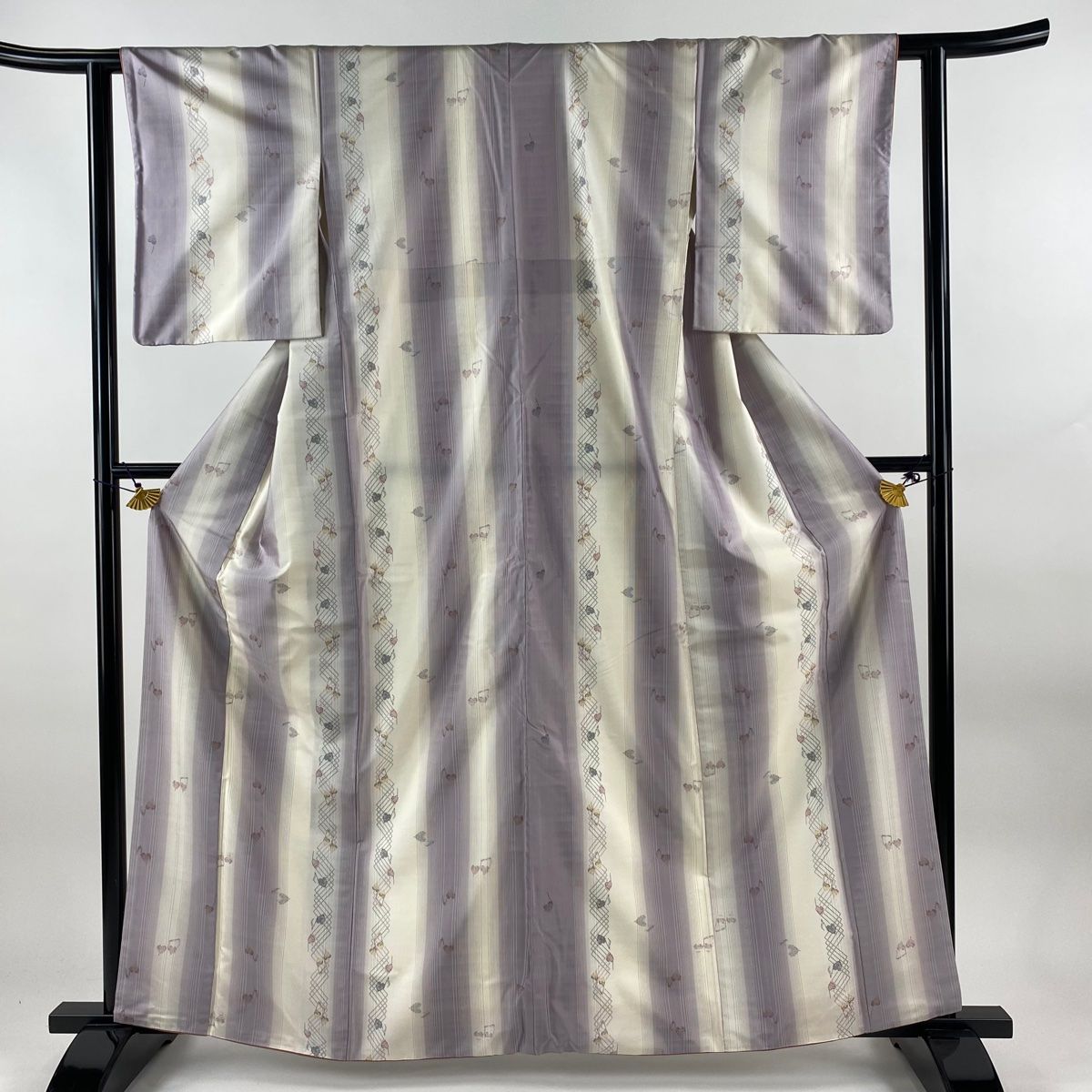 大島紬 身丈162cm 裄丈60cm S 袷 証紙 音符 縞 薄紫 正絹 美品 名品  